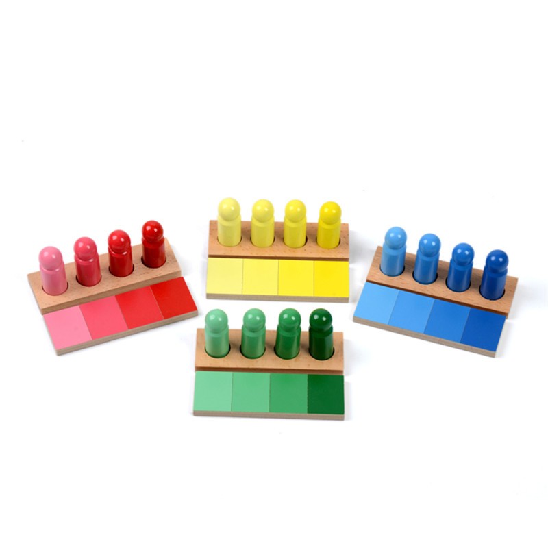 לוח משחק מעץ בצבעים לגיל הרך . צעצועים לילדים