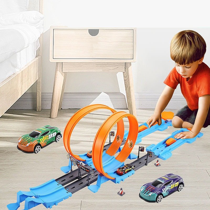 מסלול מרוץ מכוניות צעצוע לילדים